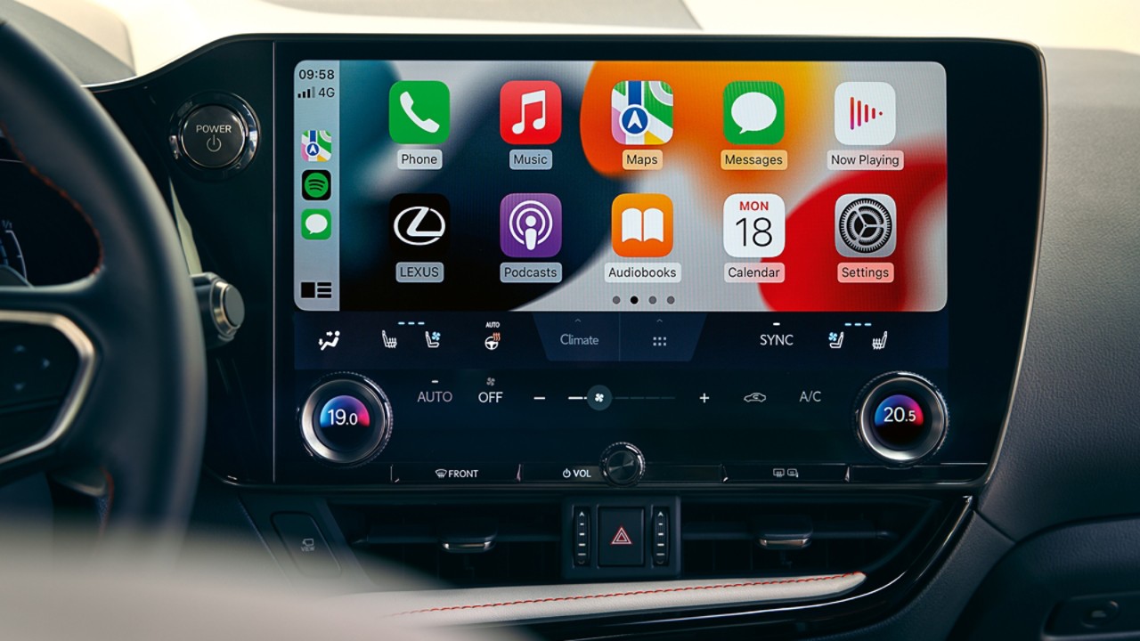 Apply CarPlay on a Lexus multimedia screen